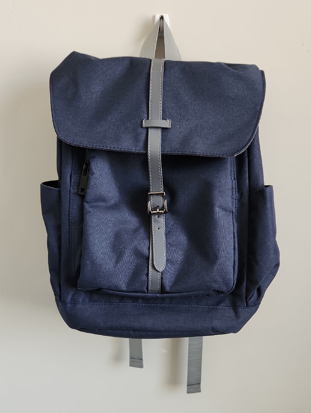 Wind Took Navy Canvas Men's Backpack Gray Details Snap Buckle Enclosure Zippers